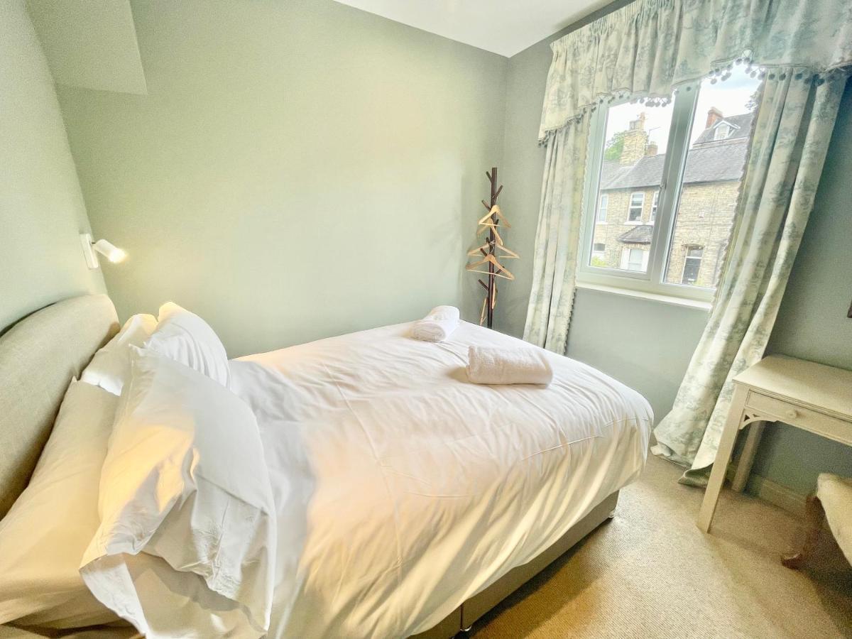 Central Townhouse With Free Off Road Parking And Garden Йорк Экстерьер фото